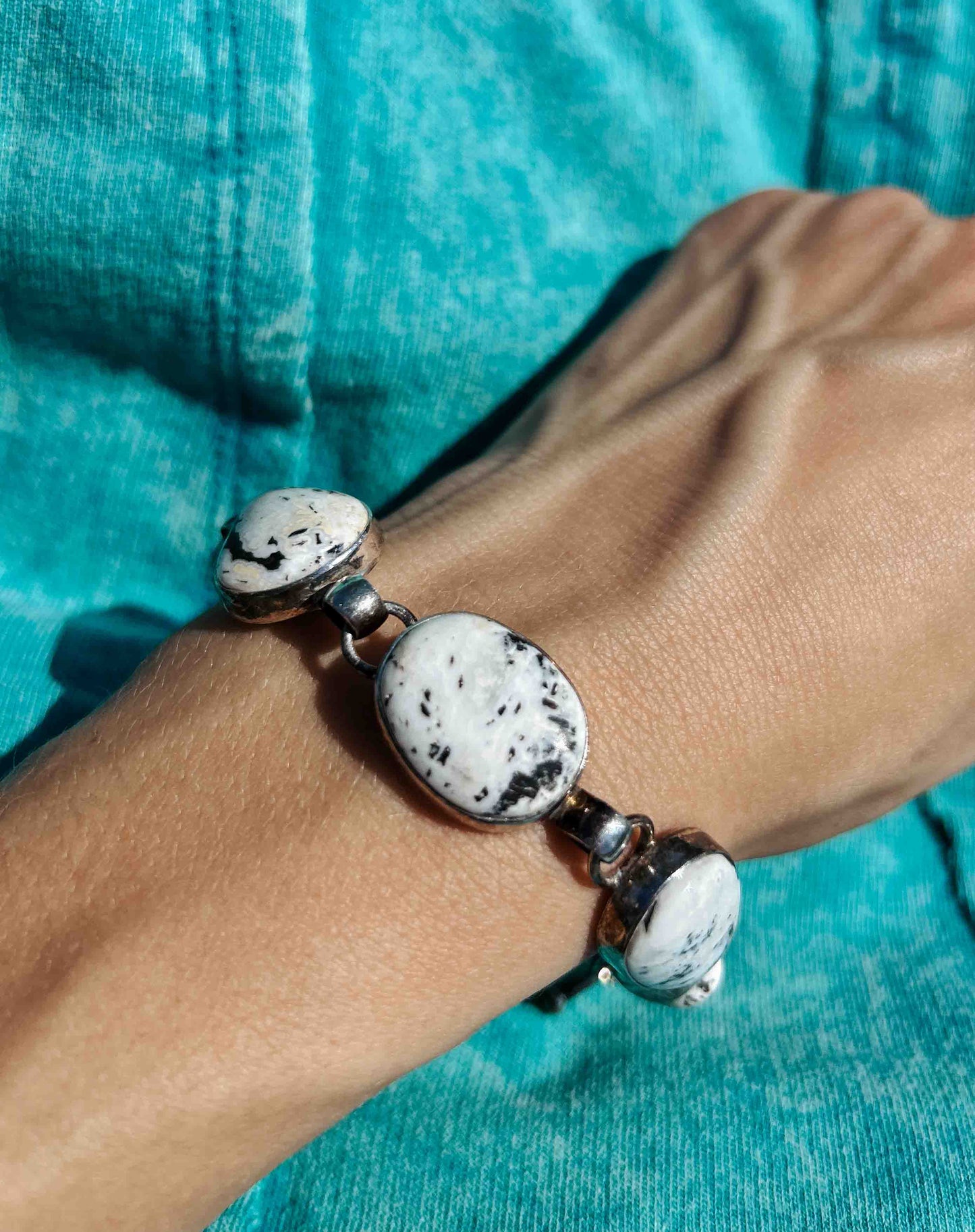 5 Stone White Buffalo Sterling Silver Toggle Bracelet – Queen Bee Customs