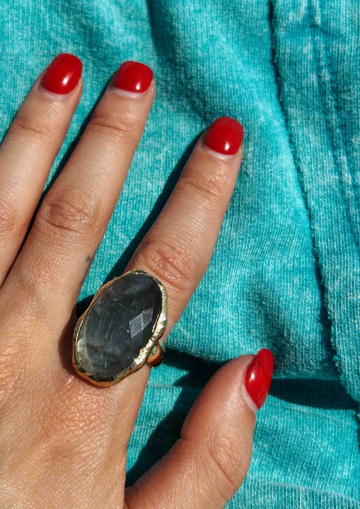 Labradorite Vermil Raw Edge Gemstone Statement Ring – Earthy Elegance