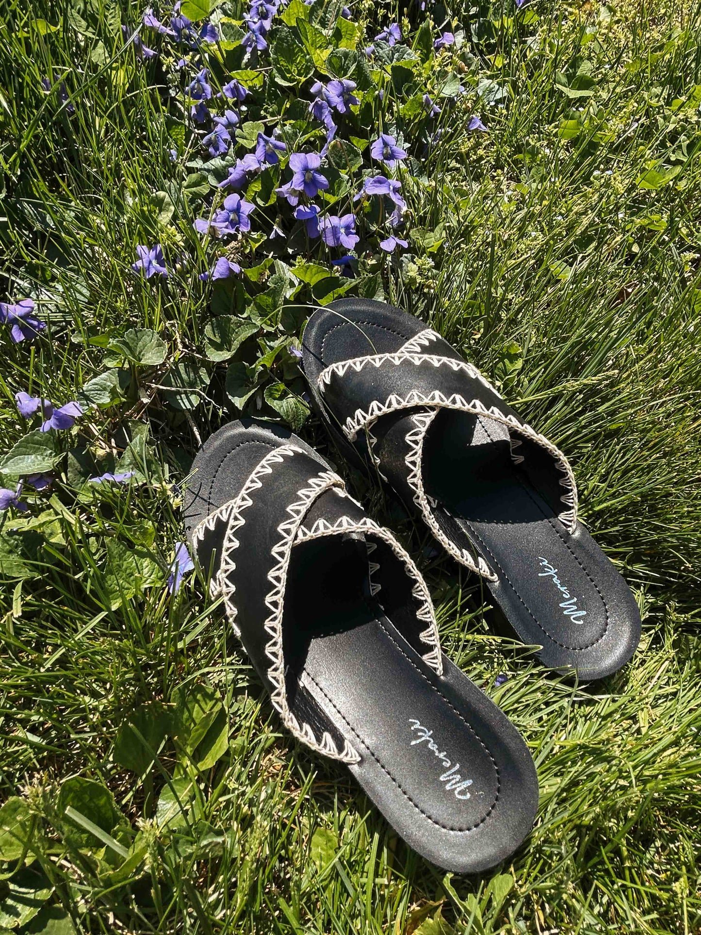 Vera Black Slide Sandal