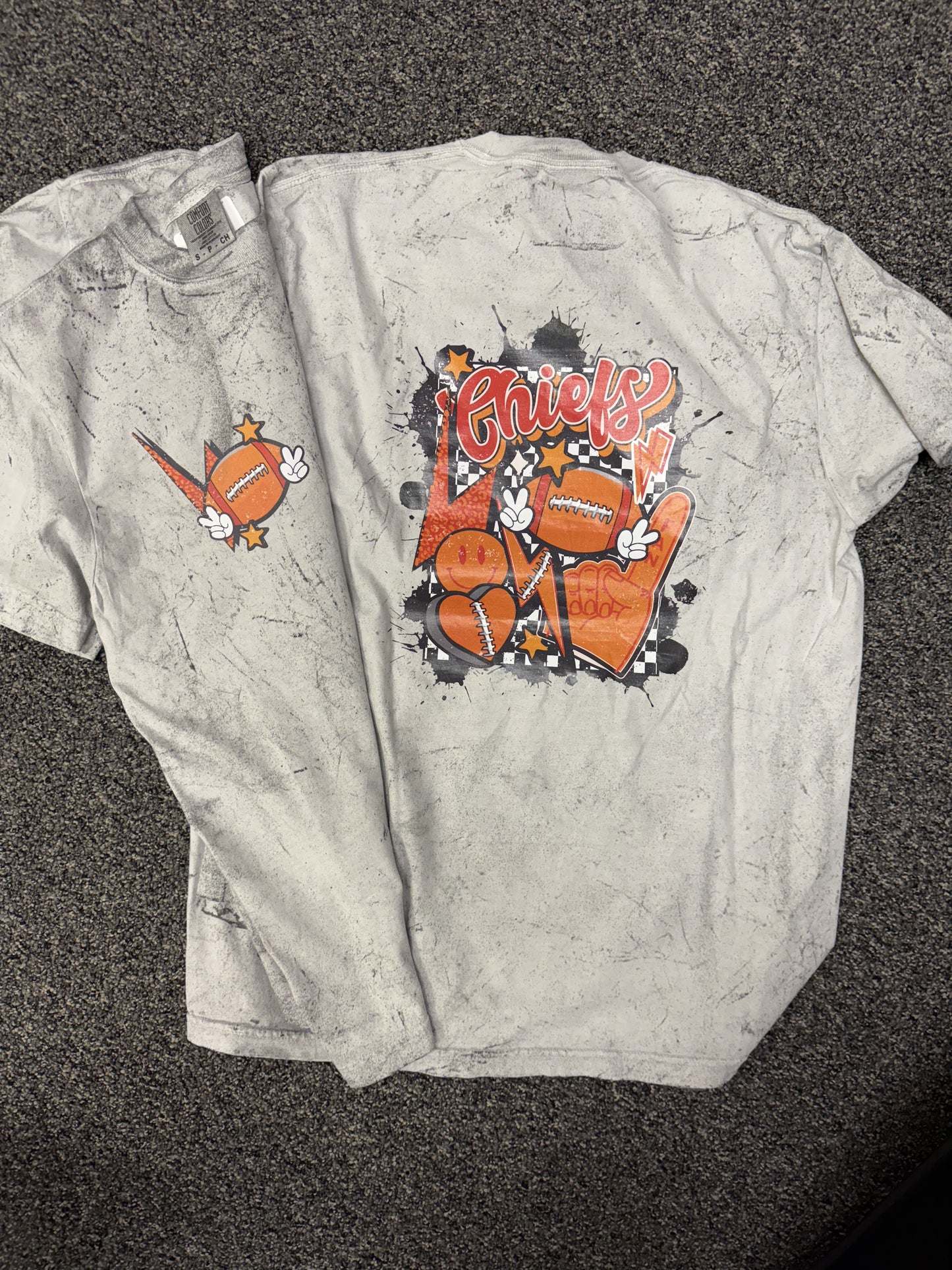 Retro Collage Tee Grey Comfort Color