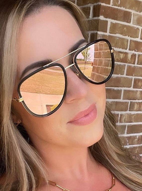 Sunnies Cove in Rose Pink