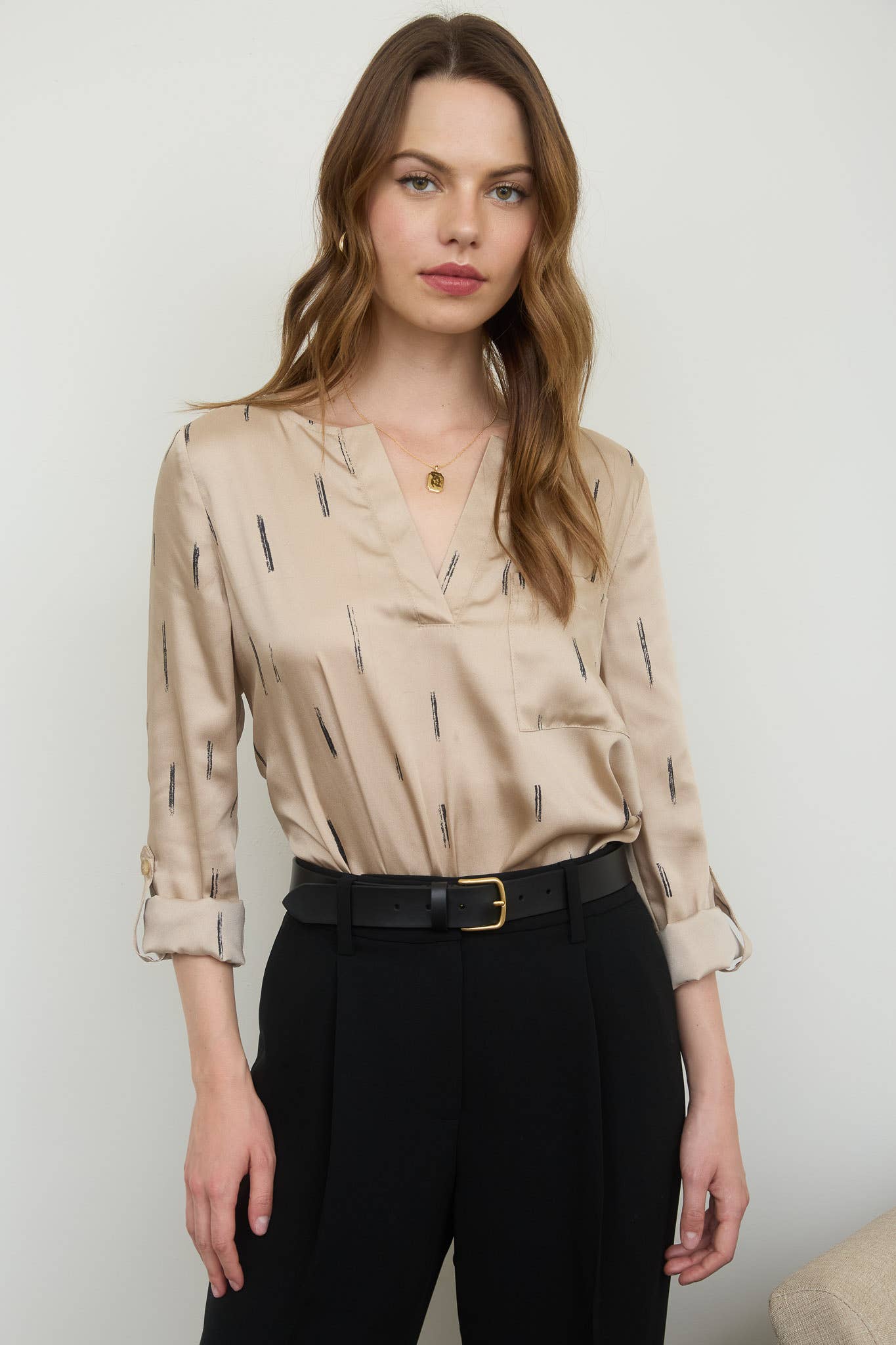 BRUSH STROKE 3/4 SLEEVE SATIN TOP