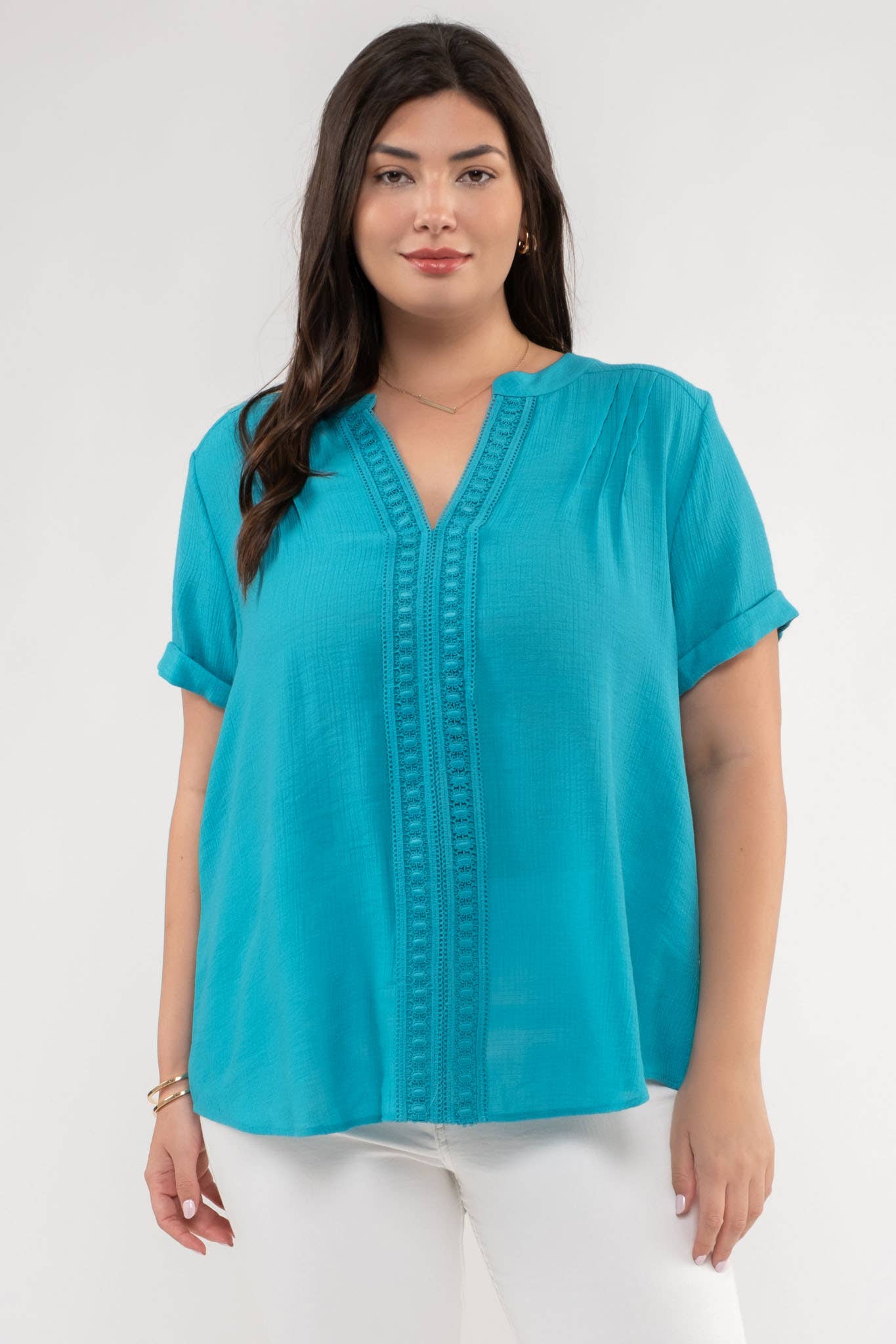 PLUS SPLIT NECK FRONT LINE LACE BLOUSE