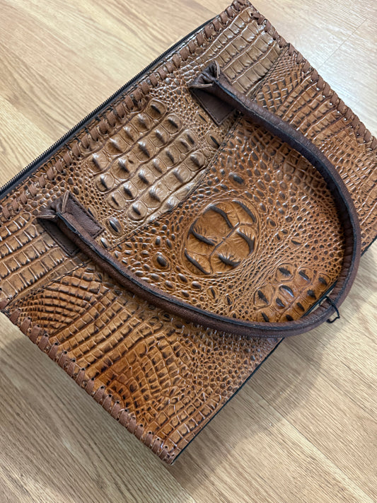 AMERICAN DARLING CROCODILE EMBOSSED CONCEALED & CARRY HANDBAG