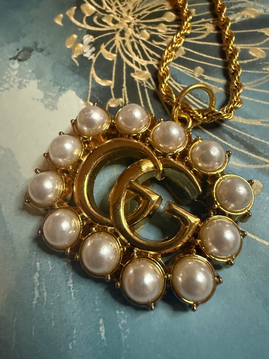 Amazing Large Pearl Studded Necklace