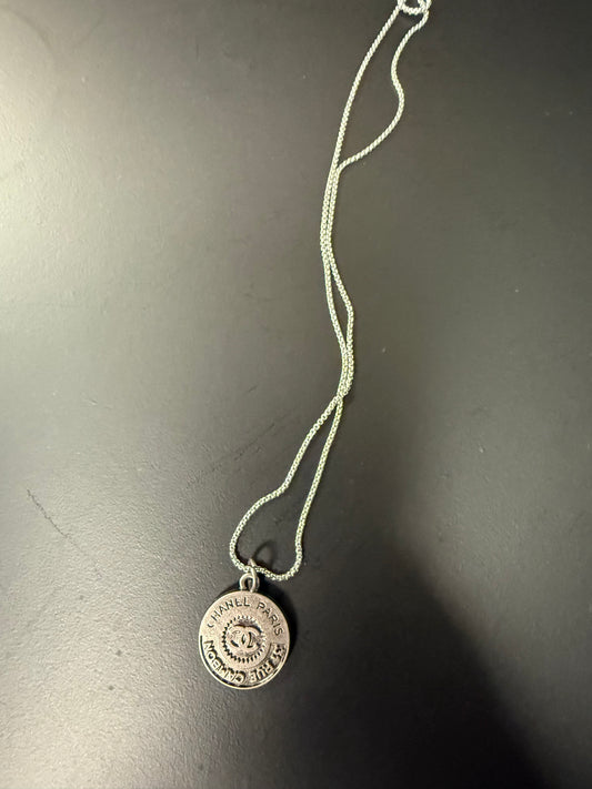 Gunmetal Round Necklace