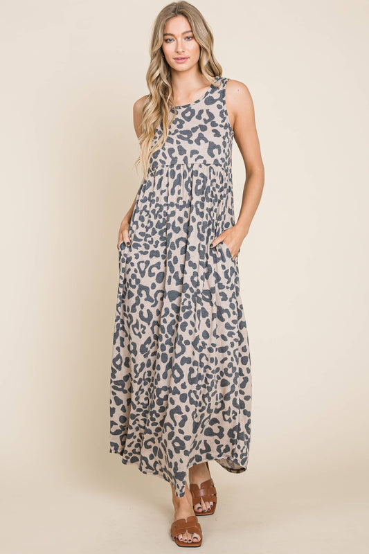 Chic Animal Print Sleeveless Maxi Dress – Trendy & Comfortable